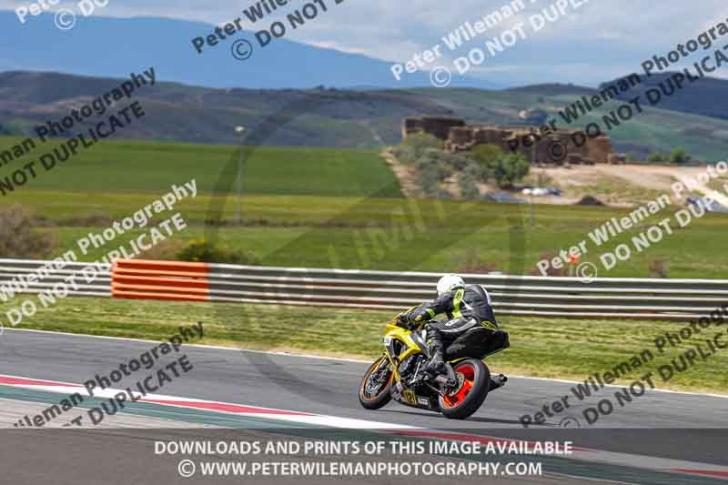cadwell no limits trackday;cadwell park;cadwell park photographs;cadwell trackday photographs;enduro digital images;event digital images;eventdigitalimages;navarra;no limits trackdays;peter wileman photography;racing digital images;trackday digital images;trackday photos
